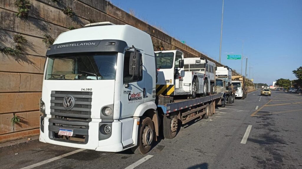 Guincho na Rodovia Presidente Dutra
